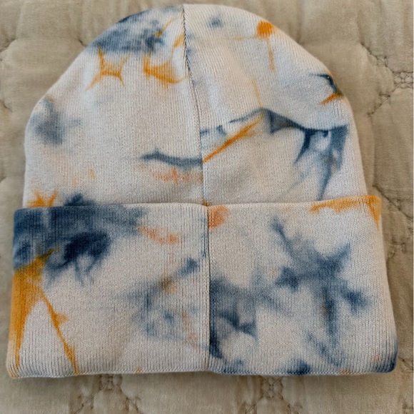 Lululemon Blue and Orange Tie-Dye Beanie - Picture 3 of 3
